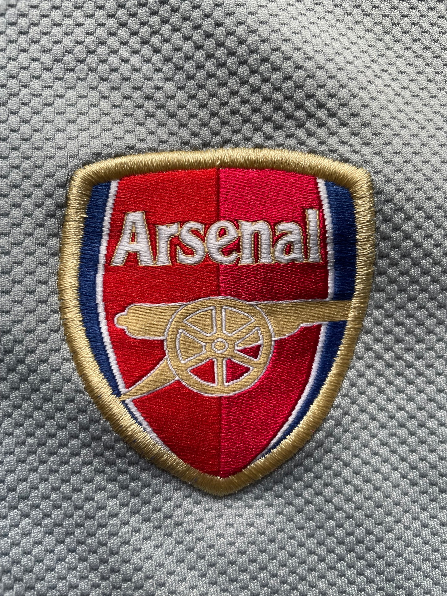 Arsenal Goalkeeper Shirt 2004-05 (good) Medium Youths 140-152