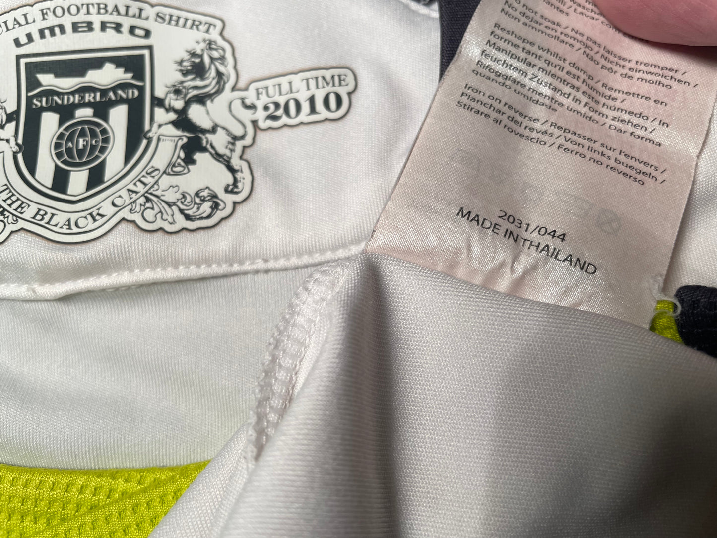 Sunderland Away Shirt 2009 -10 (excellent) Adults XS / Youths see below